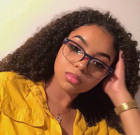 Black Hair Makeup, Wearing Glasses, Twist Hairstyles, Girls Makeup, Black Girls Hairstyles, Curly Hair Styles Naturally, Pretty Face, Hair Goals, Cute Hairstyles