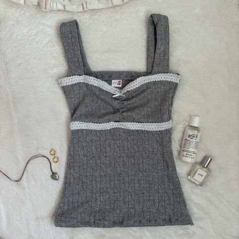 Grey Tank Top Aesthetic, Spoon Aesthetic, Coquette Tank Top, Fran Fine, Bday Gifts, Harajuku Women, Lace Vintage, Minimalist Pattern, Silver Spoon