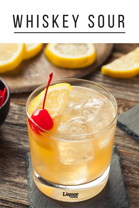 Whiskey Sour Deceptively Delicious, Three Ingredient Recipes, Whisky Cocktails, Bourbon Drinks, Classic Cocktail Recipes, Happy Hour Cocktails, Sour Cocktail, Bourbon Cocktails, Whiskey Sour