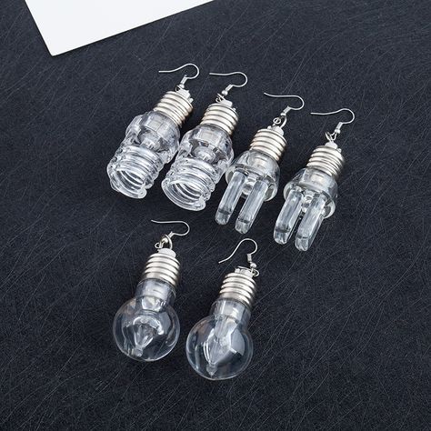 Light weight earrings