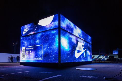 NIKE | VirtuLabs Interactive Agency Nike Event, Golden Wolf, Nike Snkrs, Street Marketing, Projection Mapping, Hybrid Design, Communication Art, Retail Experience, Nike Brand