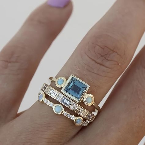 Faster shipping. Better service Wedding Ring Hand, Gold Color Combination, Carved Ring, Classic Engagement, Trendy Ring, Blue Zircon, Hand Jewelry, Engagement Jewelry, Boho Stil