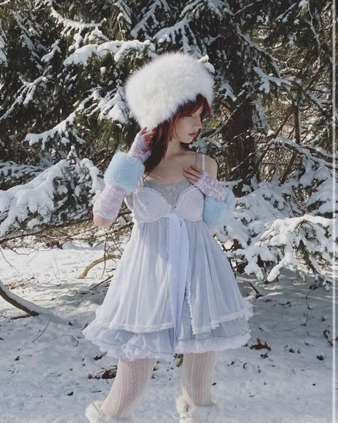 Icecore Outfit, Snow Fairy Outfit, Winter Fairy Dress, Winter Ethereal Outfit, Ice Fairy Outfit, Ice Fairy Costume, Winter Fairy Outfit, Snow Fairy Costume, Water Fairy Costume