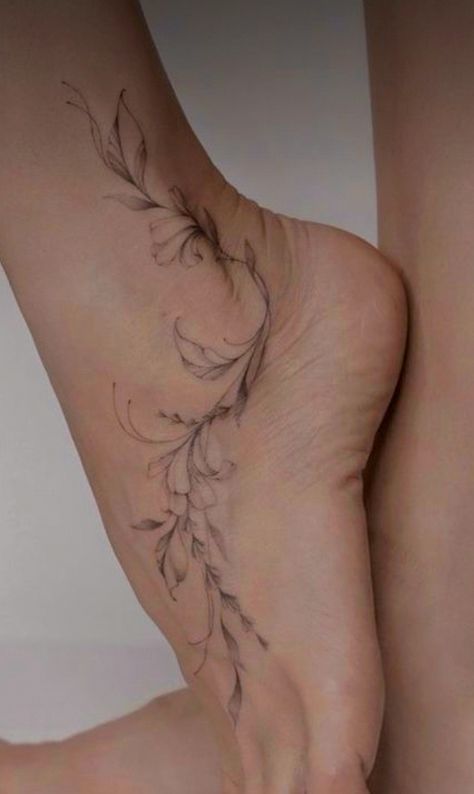 Ankle Foot Tattoo, Side Hip Tattoos, Ankle Tattoos For Women, Boho Tattoos, Anklet Tattoos, Foot Tattoos For Women, Tasteful Tattoos, Music Tattoo, Discreet Tattoos