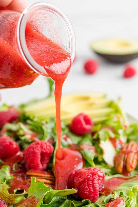 Enliven your salads with the tart juicy flavor of homemade raspberry vinaigrette. It will quickly become a summer time favorite! Healthy Homemade Salad Dressing Recipes, Raspberry Vinaigrette Recipe, Raspberry Vinaigrette Dressing, Raspberry Vinaigrette Salad, Raspberry Salad, Homemade Salad Dressing Healthy, Vinaigrette Dressing Recipe, Raspberry Vinaigrette, Vinaigrette Salad