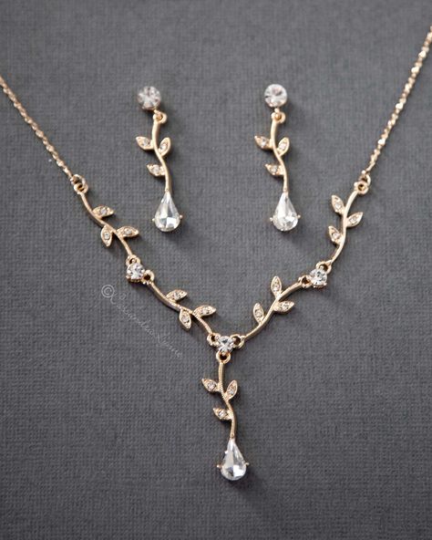 This classic and simple necklace set features a vine design with teardrop crystals. The necklace is 16 inches long with a 2.5 inch extender, the earrings are 1.5 inches long with pierced post backs. Nickel free, lead compliant, rose gold, gold, or silver plate. Matching bracelet here. Wedding Necklace Simple, Wedding Jewelry Simple, Vine Necklace, Gold Jewelry Prom, Gold Necklace Wedding, Prom Necklaces, Gold Wedding Jewelry, Gold Jewelry Sets, Prom Jewelry