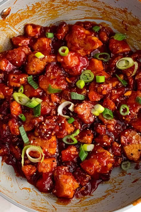 Rice Bowls Vegetarian, Spicy Tofu Recipes, Gochujang Tofu, Gochujang Recipe, Tofu Rice, Tofu Recipes Healthy, Rice Bowls Recipes, Tofu Dishes, Tofu Recipe