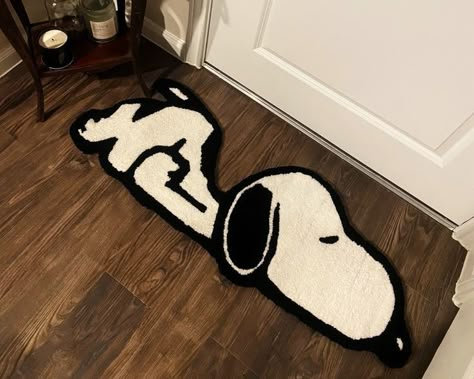 Snoopy Items, Snoopy Wallpaper, Snoopy Pictures, Snoop Dog, Snoopy Love, White Dog, The Peanuts, Snoopy And Woodstock, Future Apartment