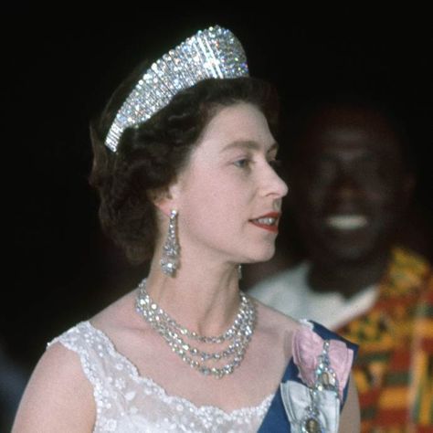 The tiara: Queen Alexandra's Kokoshnik Tiara.  The history: For Queen Alexandra's silver wedding anniversary of 1888, a royal committee (made up of 364 aristocratic ladies named 'The Ladies of Society') raised money to have this kokoshnik-style tiara made. It is made up of 61 diamond bars.  The current wearer: Queen Elizabeth II. Kokoshnik Tiara, Strathmore Rose Tiara, Lady Sarah Chatto, Queen Royal, Princess Louise, Lady Elizabeth, Rainha Elizabeth Ii, Royal Jewellery, Reine Elizabeth Ii