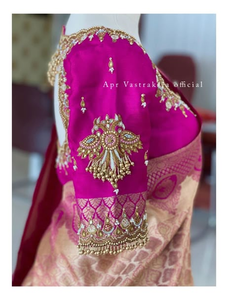 Apr Vastrakala, Paithani Blouse Design, Latest Maggam Work Blouses, Paithani Blouse, Pink Blouse Designs, Blouse Maggam Work, Latest Bridal Blouse Designs, Blouse Works, Best Blouse Designs