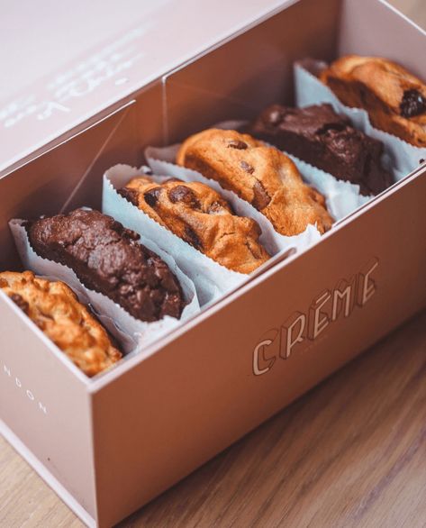 Soft Cookies Aesthetic, Soft Cookies Packaging, Indulgent Cookies, Korean Cookies, Cookies Packaging Ideas, Cookie Branding, Cookies Aesthetic, Bakery Packaging Design, Bake Sale Packaging