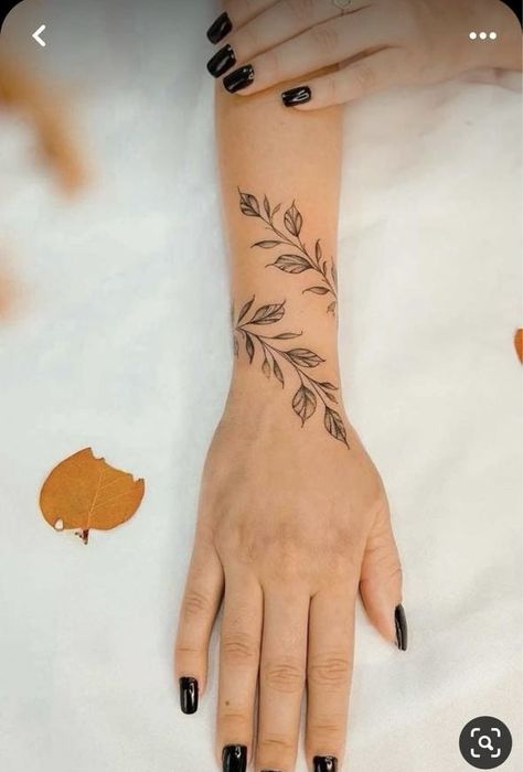 Longhorn Tattoo, Energy Tattoo, Meaning Of Arrow Tattoo, Taurus Tattoo, Feminine Tattoo, Small Hand Tattoos, Side Tattoos, Tattoo Life, Tattoos For Kids