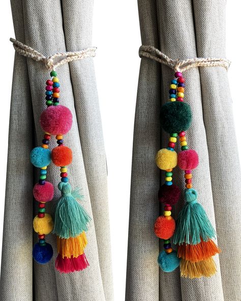 Boho Style Curtains, Boho Outdoor Decor, Curtain Tie Backs Diy, Boho Girls Room, Cortinas Boho, Colorful Boho Fashion, Crochet Square Blanket, Beaded Curtain, Curtain Holdbacks