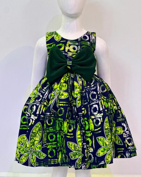 Starting off the week with this beauty!!! 😍😍😍 Green is such a gorgeous colour and we love it over here @zoey.bambini N33,000 To order, please send a DM #ankaradress #ankarastyles #kidsfashion #kidsstyle #portharcourt #nigeria #madeinnigeria #childrensclothing Ankara Dress For Girl Child, Children's Ankara Dress Styles, Children Style, Ankara For Kids, Children Wears, Kids Ankara Styles, Ankara Styles For Kids, African Kids Clothes, Pretty Dresses For Kids