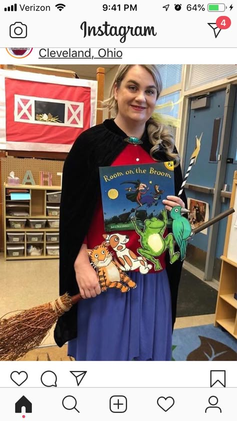 Story Book Costumes, Kids Book Character Costumes, Julia Donaldson Books, Witches And Warlocks, Book Characters Dress Up, World Book Day Ideas, Book Character Day, Children's Book Characters, Teacher Halloween Costumes