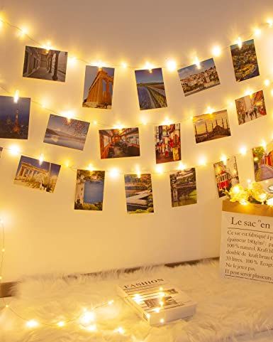 Fairy Lights With Pictures, Highschool Bedroom, Fairy Lights Wall Decor, Lights For Bedroom Wall, Photo Clip String Lights, Light Pink Rooms, String Lights For Bedroom, Fairy Lights Photos, Photo String