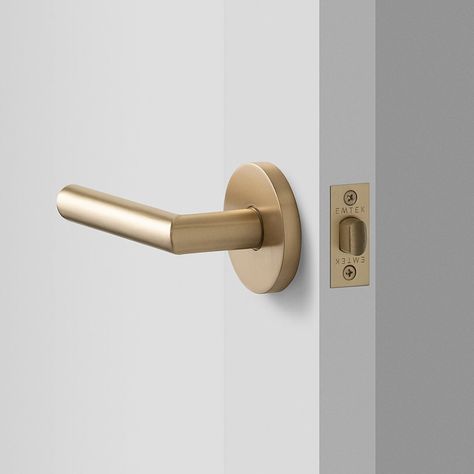 York Door Set with Otto Lever - Satin Brass Bedroom Door Handles, Gold Door Handles, Pantry Renovation, Interior Door Hardware, Door Handles Modern, Black Interior Doors, Door Handle Design, Brass Door Knobs, Lever Door Handles