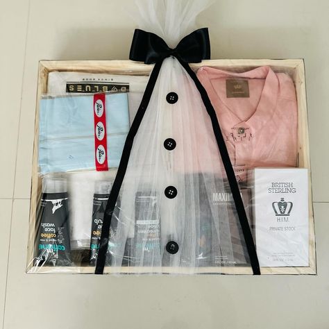 Trousseau Packing For Groom Trousseau Packing For Groom, Wedding Gift Pack Grooms, Engagement Gifts For Him, Bee Birthday Cards, Wedding Gift Hampers, Trousseau Packing, Wedding Gift Pack, Love Quotes For Wedding, Bridal Gift Wrapping Ideas