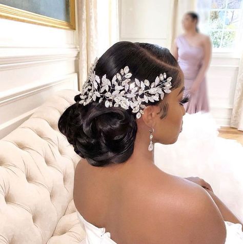 Black Brides Hairstyles, Bride Hairstyles Updo, Wedding Bun, Black Wedding Hairstyles, Bridal Hair Inspiration, Wedding Hairstyles Bride, Bridal Hair Updo, Fancy Wedding Dresses, Black Bridal