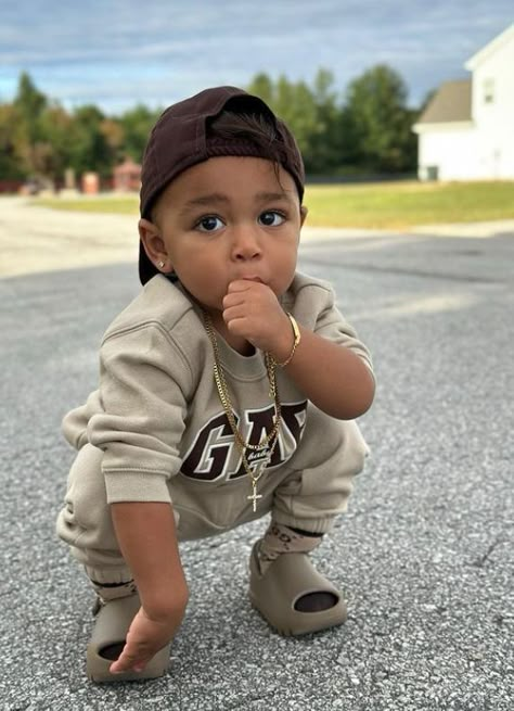 Baby Boy Fits, Kids Outfits Daughters, Stylish Baby Clothes, Boy And His Dog, Baby Boy Outfits Swag, Boys Fall Outfits, Baby Boy Swag, Baby Fashionista