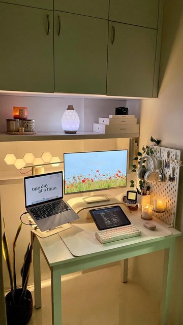 ellie ✿ on Instagram: "09.18.22 | my safe space may today remind you that the future may seem blurry, and your goals may seem a bit far to achieve, know that you have now to cherish. One day at a time, lovelies 🫶 good night!" Ikea Desk Micke, Desk Micke, Diy Home Desk, Gaming Set Up Ideas, Wfh Aesthetic, Setup Laptop, Ikea Micke Desk, Ikea Micke, Micke Desk