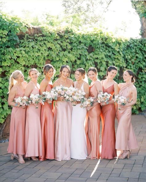 Peach Color Bridesmaid Dresses, Sleeveless Mermaid Wedding Dress, Light Pink Bridesmaid Dresses, Peach Bridesmaid, Peach Bridesmaid Dresses, Coral Bridesmaid Dresses, Pink Wedding Theme, Bridesmaid Colors, Mismatched Bridesmaids