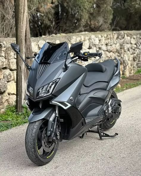 Yamaha Tmax 530, Garage Goals, Tmax Yamaha, Android Aesthetic, T Max 530, Honda Adv, Football Tricks, Forex Trading Training, Motorcross Bike