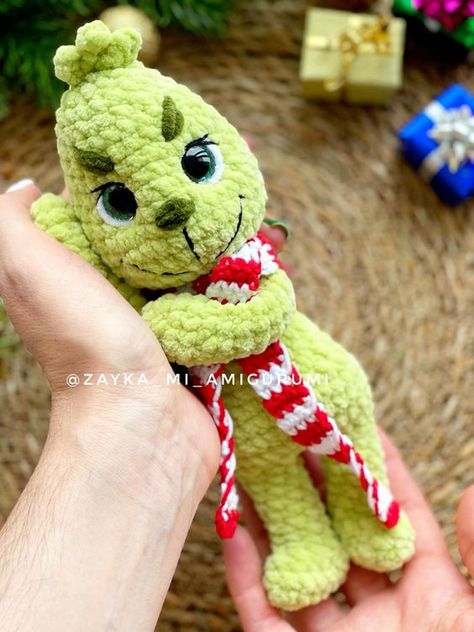 Crochet Pattern PDF Amigurumi The christmas thief Grinch plush / Crochet green villain / Grinch crochet pattern / Amigurumi Christmas DIY crochet toys #diycrochettoys #crochet #crochettoy #crochettoys 3.192 Grinch Plushie Crochet Pattern, Grinch Plush, Grinch Baby, Plush Crochet Pattern, Crochet Green, Baby Grinch, Confection Au Crochet, Crochet Business, Plush Crochet