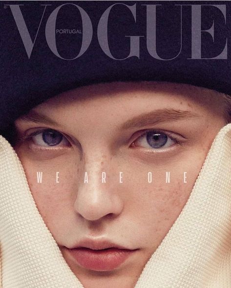 Weronika Kulas by Gioconda and August for Vogue Portugal November 3018 Portugal November, Vintage Vogue Covers, Vogue Photography, Vogue Portugal, 얼굴 드로잉, Vogue Magazine Covers, Fashion Magazine Cover, Fashion Cover, Vogue Covers