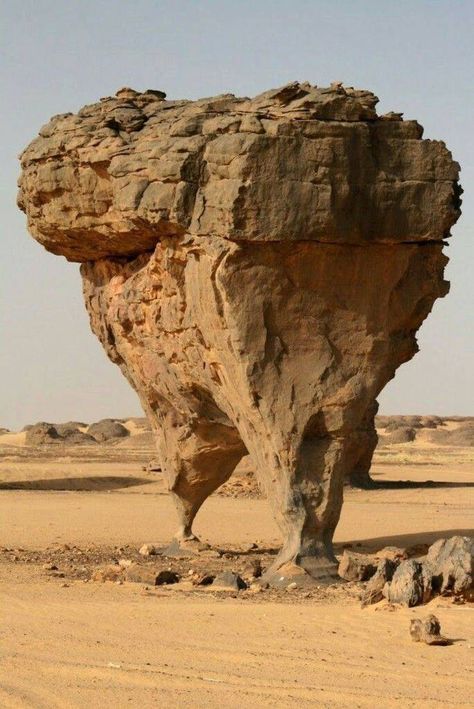 Samos, Rock Formations, Mesopotamia, Environment Design, Natural Phenomena, Alam Yang Indah, A Rock, The Desert, Amazing Nature