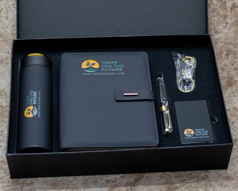 Branded Black Executive Gift Set Free branding with a message of your choice WhatsApp 0715909090 or 0714062929 to order Creative Corporate Gifts, Corporate Gift Ideas, Thank You Writing, Executive Gifts, Handmade Packaging, Gift Business, Invitation Ideas, Electronic Gifts, Branding Materials