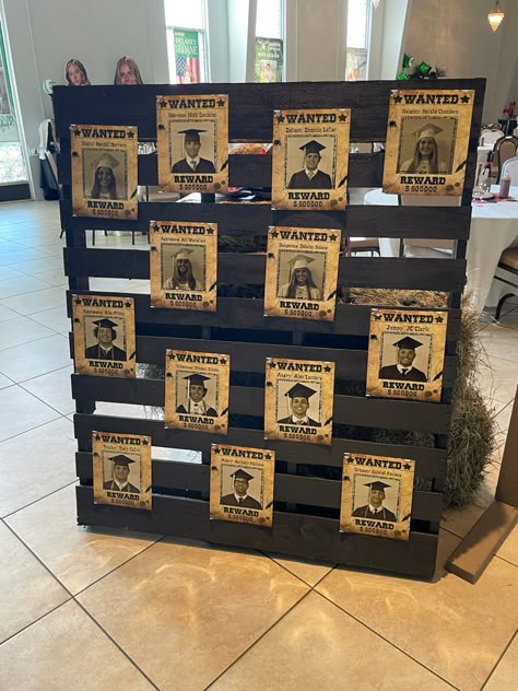 Most Wanted Party Theme, Men Themed Birthday Party, Peaky Blinders Party Decorations Ideas, Pesky Blinders Party, Narco Party Theme, Peaky Blinders Party Theme, Mafia Themed Birthday Party, Narco Theme Party Decorations, Mafia Theme Party Decoration