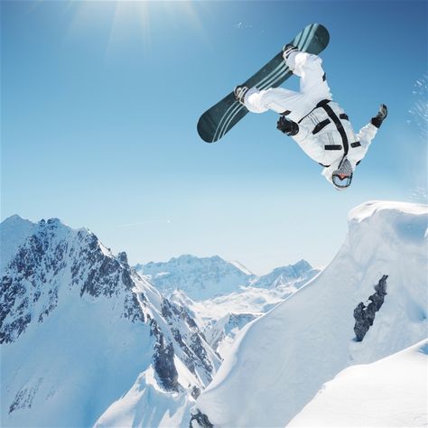 Ski Extreme Sports #retina #iPad #Air #wallpaper Snowboarding Wallpaper, Background Winter, Snow Boarding, Photo Buttons, Mountain Wallpaper, Snowy Mountain, Ipad Wallpapers, Sport Food, Flight Simulator