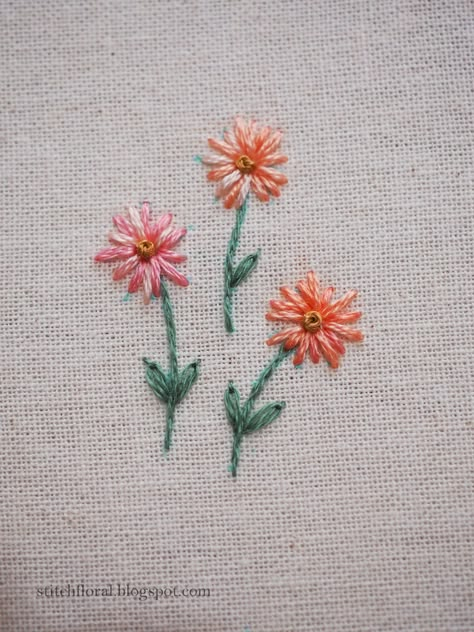 Super Simple Embroidery Designs, Imbrodri Design Simple Flower, Hand Embroidered Flower Patterns, Hand Embroidered Flowers Simple, Simple Embroidered Flowers, Small Cute Embroidery Designs, How To Embroider Small Flowers, Small Flower Embroidery Designs, Embroidered Flowers Simple