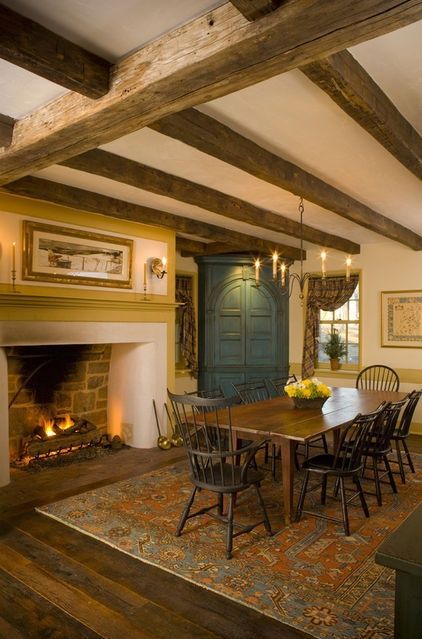 Fabulous Early American Dining Room | Content in a Cottage | Bloglovin’                                                                                                                                                     More Colonial Dining Room, Dining Room Decor Rustic, American Dining Room, Colonial Decorating, Colonial Interior, Traditional Dining Rooms, Dining Room Cozy, Colonial Homes, Primitive Colonial