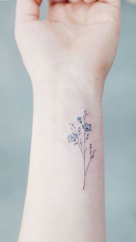 Nature, love, and peace are three simple words that mean a lot, but they can also be captured in simple designs. Tattoo Diy, Tato Henna, Flower Wrist Tattoos, Small Watercolor, Watercolor Tattoo Flower, Shape Tattoo, Small Flower Tattoos, Inspiration Tattoos, Cat Tattoos