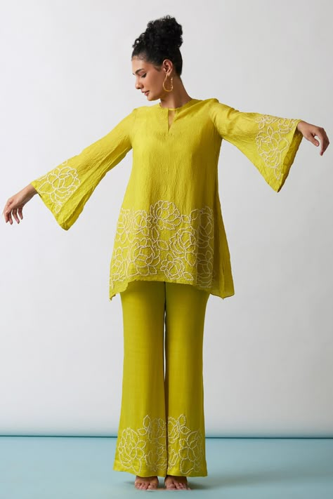 Shop for these amazing collections of Yellow Kurta Viscose Silk Hand Embroidered Floral A-line Short And Pant Set For Women by One Not Two online at Aza Fashions. Modal Satin Kurti, Pant And Short Kurti Designs, Short Kurti Pants Design, Short Kurta And Pants Women, Kurti Pant Set Design, Short Kurti And Pants Outfit, Tunic For Women, Short Kurta Suits Women, A Line Short Kurti