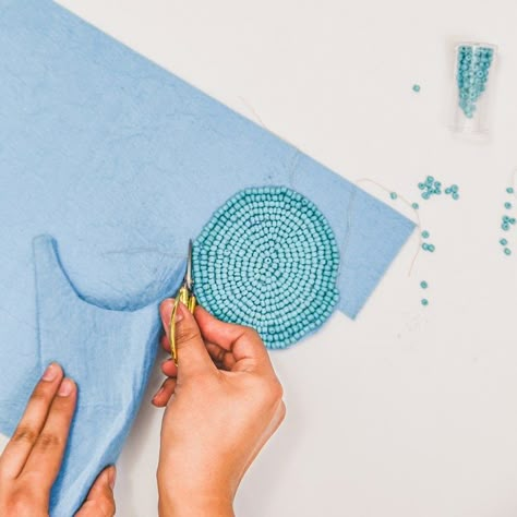 DIY Bead Coasters | Enthralling gumption Bead Coasters, Beaded Coasters, Seed Bead Embroidery, Crochet African Flowers, Tambour Embroidery, Summer Care, Bead Embroidery Patterns, Beading Techniques, Diy Coasters