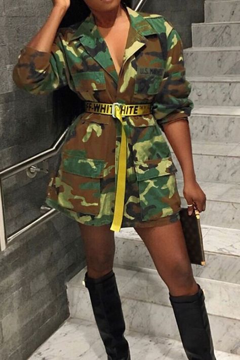 c5cc17e395d3049b03e0f1ccebb02b4ddesc48753792ri Relaxing Clothes, Camoflauge Outfits, Army Outfit, Army Bag, Cargo Coat, Pearl Fashion, Afrikaanse Mode, Camouflage Jacket, Camouflage Pants