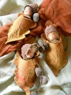 Waldorf Crafts, Small Dolls, Felt Fairy, Needle Felting Projects, Autumn Crafts, Waldorf Toys, Peg Doll, Waldorf Doll, Tiny Dolls