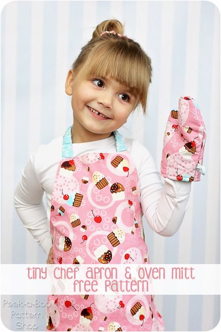 Free Chef Apron and Oven Mitt Pattern #PeekabooPages Child Apron Pattern, Apron Pattern Free, Toddler Apron, Apron Patterns, Childrens Aprons, Printable Sewing Patterns, Sewing Aprons, Kids Sewing, Aprons Patterns