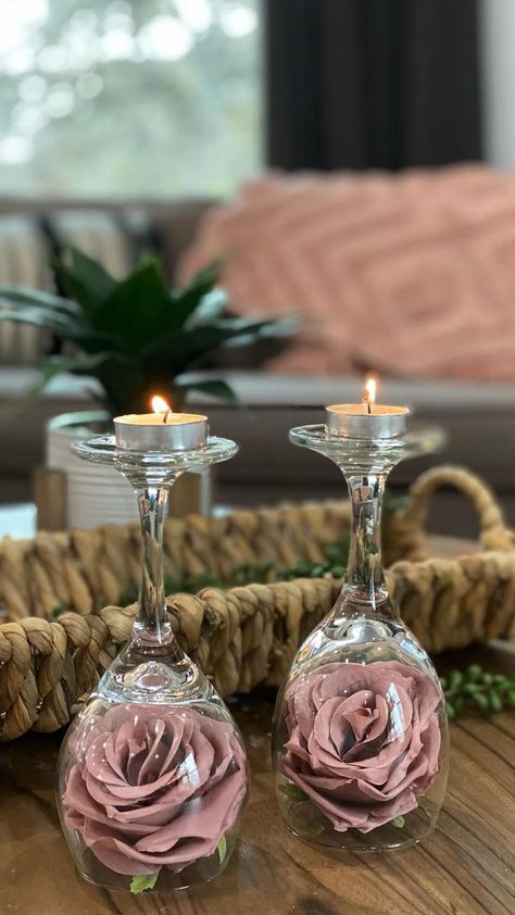 Candles romantic | Diy wedding decorations, Wedding centerpieces diy, Wedding centerpieces Romantic Wedding Table, Candles Romantic, Tafel Decor, Romantic Candles, Wedding Centerpieces Diy, Diy Centerpieces, Things I Love, Wedding Cake Designs, Candy Land Christmas