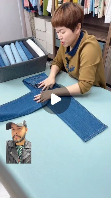 𝐖𝐄 𝐀𝐑𝐄 𝐌𝐄𝐍 on Instagram: "How to folding a #jeans👖 
.
.
#folding #foldinghacks #jeans" Folding Jeans Hack, How To Fold Jeans To Save Space, Folding Jeans To Save Space, Jeans Folding, How To Fold Jeans, Jean Organization, How To Fold Pants, Folding Jeans, How To Fold