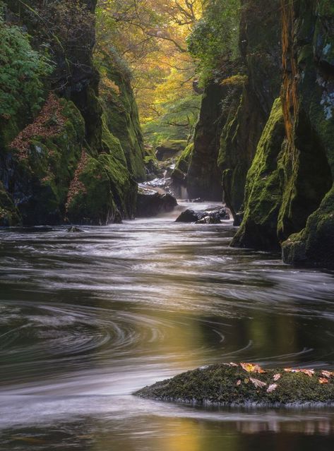 33 astonishingly beautiful pictures of North Wales | Rough Guides Relaxing Pictures, Calming Photos, Relaxing Photos, Relaxing Images, Calming Images, Calming Pictures, Fairy Glen, Snowdonia National Park, Image Nature