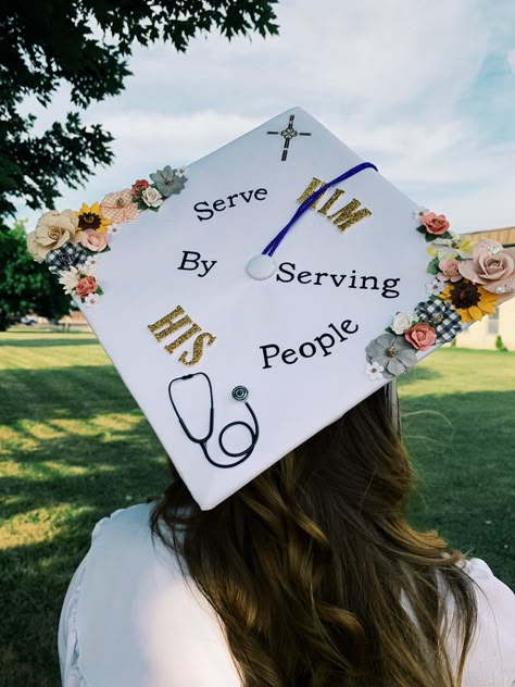 High School Cap Ideas, Christian Grad Cap Ideas, Nursing School Grad Cap, Christian Graduation Cap Ideas, Nursing Grad Cap Ideas, Christian Graduation Cap, Graduation Cap Designs Nursing, Nurse Graduation Cap Designs, Graduation Cap Decoration Nursing