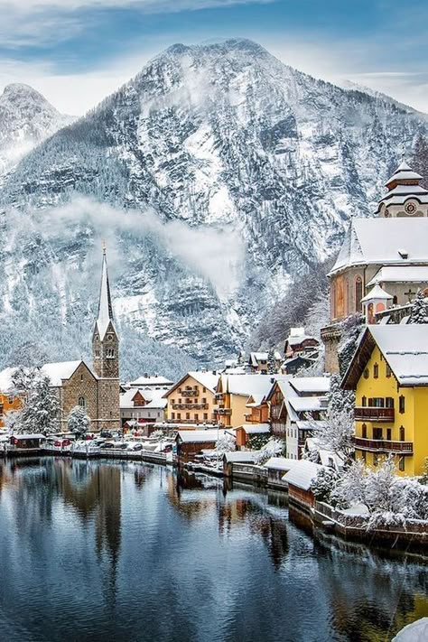 Lakeside View, Pretty Views, Austria Travel, Interlaken, Voyage Europe, Destination Voyage, Winter Scenery, Snowy Mountains, Beautiful Places In The World