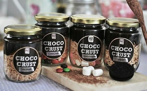 Choco Jar, Jar Packaging, Oreo Crust, Happy Sunday Everyone, For My Friend, Rice Crispy, Premium Ingredients, Chocolate Strawberries, Best Chocolate