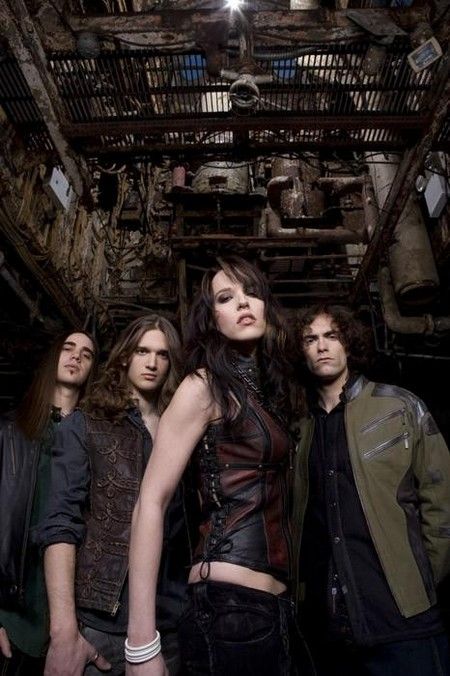 Halestorm Timeline: The story of a Grammy-nominated band Izzy Hale, Lizzy Hale, Josh Smith, Lzzy Hale, Hard Rock Music, Romance Covers, Christian Rock, Halestorm, Bad Romance