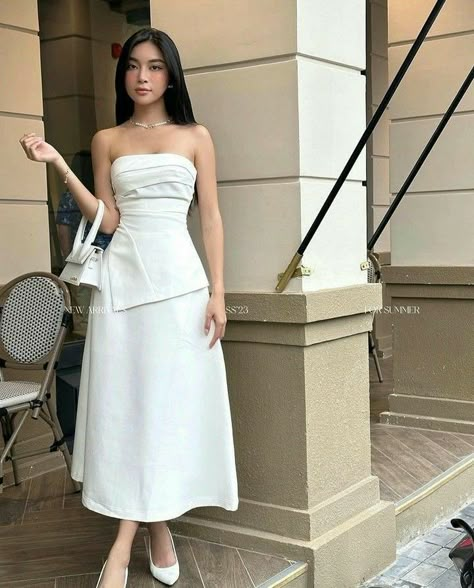 White Dress Graduation Classy, Prom Dresses Yellow, Purple Prom Dress, Prom Dresses Two Piece, Elegant Dresses Classy, Ball Gowns Prom, Prom Dresses Ball Gown, Homecoming Dresses Short, Glam Dresses