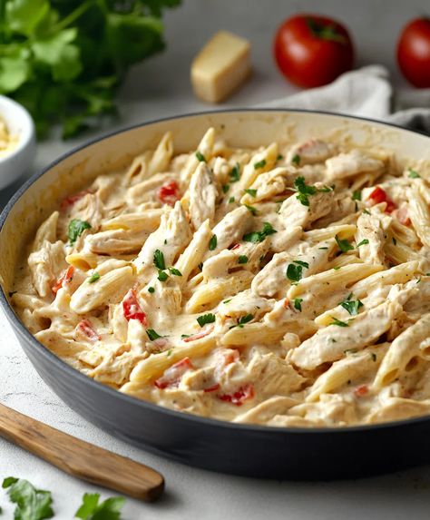 Creamy White Cheddar Chicken Pasta Recipe - White Cheddar Chicken Pasta, Cheddar Chicken Pasta, White Cheddar Sauce, Cheddar Sauce, Cheddar Chicken, Cooked Pasta, Chicken Pieces, Coleslaw Recipe, Chicken Pasta Recipes